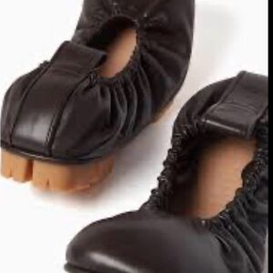 Bottega Veneta - Shore Leather Elastic Ballerina Flats